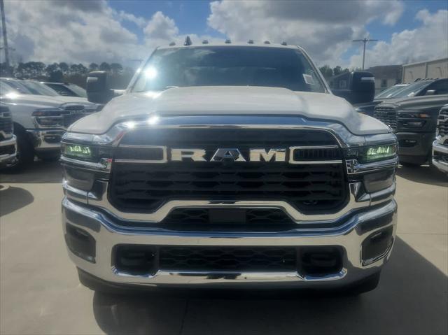 2026 RAM Ram 3500 Chassis Cab RAM 3500 TRADESMAN CREW CAB CHASSIS 4X4 60 CA