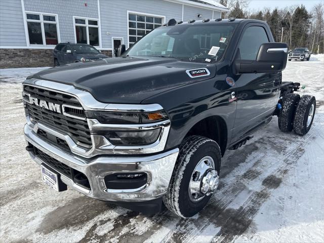 2026 RAM Ram 3500 Chassis Cab RAM 3500 TRADESMAN CHASSIS REGULAR CAB 4X4 60 CA