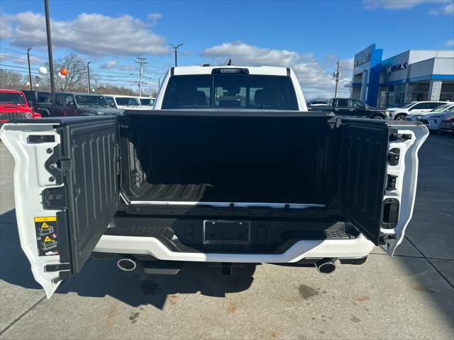 2026 Ram 1500 Tungsten Crew Cab 4x4 5'7" Box