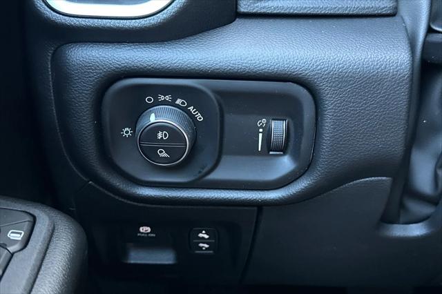 2026 Ram 1500 Big Horn Crew Cab 4x4 5'7" Box
