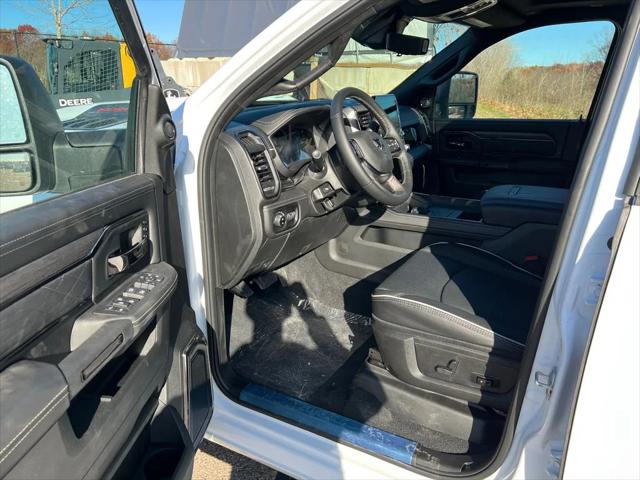 2026 Ram 3500 Limited Crew Cab 4x4 8' Box