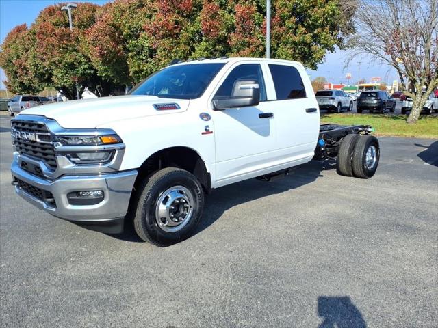 2026 RAM Ram 3500 Chassis Cab RAM 3500 TRADESMAN CREW CAB CHASSIS 4X4 60 CA 2026 RAM Ram 3500 Chassis Cab RAM 3500 TRADESMAN CREW CAB CHASSIS 4X4 60 CA