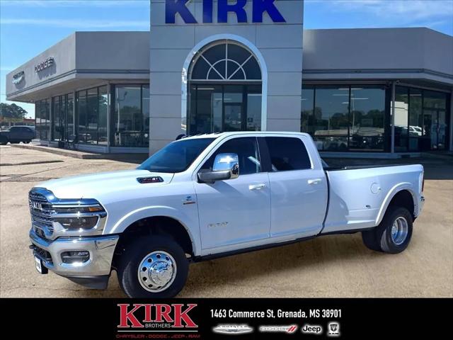2026 RAM Ram 3500 RAM 3500 LIMITED LONGHORN CREW CAB 4X4 8 BOX