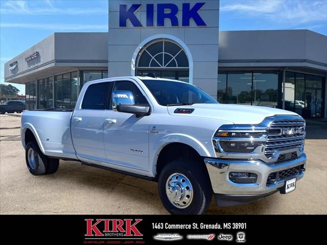 2026 RAM Ram 3500 RAM 3500 LIMITED LONGHORN CREW CAB 4X4 8 BOX