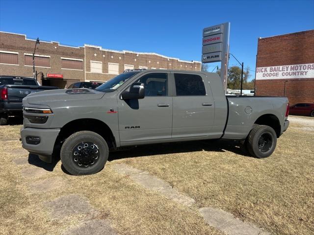 2026 RAM Ram 3500 RAM 3500 LARAMIE MEGA CAB 4X4 64 BOX 2026 RAM Ram 3500 RAM 3500 LARAMIE MEGA CAB 4X4 64 BOX