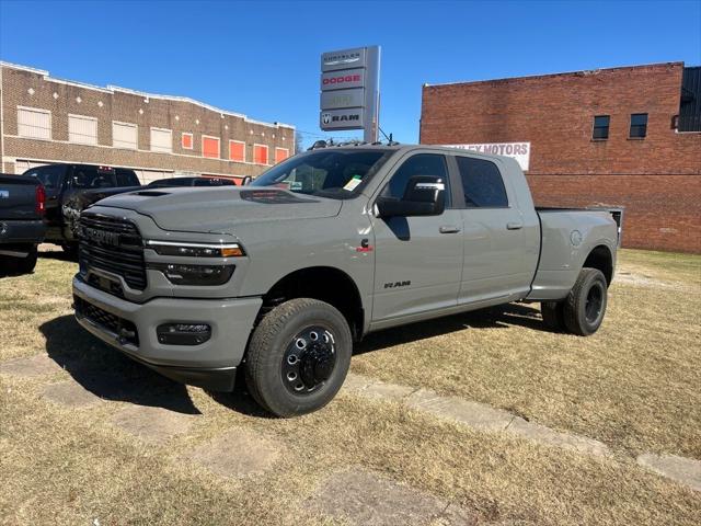 2026 RAM Ram 3500 RAM 3500 LARAMIE MEGA CAB 4X4 64 BOX 2026 RAM Ram 3500 RAM 3500 LARAMIE MEGA CAB 4X4 64 BOX