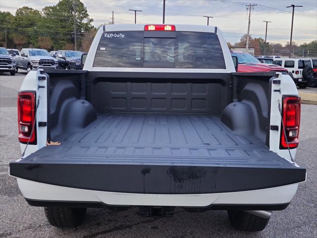 2026 Ram 2500 Black Express Crew Cab 4x4 64 Box