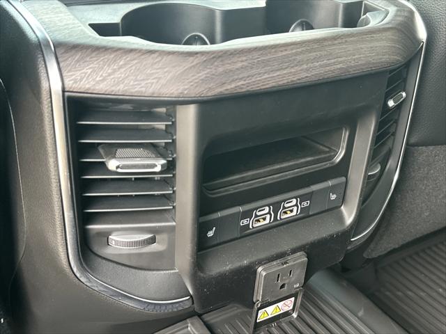 2026 Ram 3500 Laramie Crew Cab 4x4 8' Box