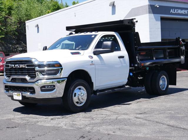 2026 RAM 3500 Chassis Cab RAM 3500 TRADESMAN CHASSIS REGULAR CAB 4X4 60 CA