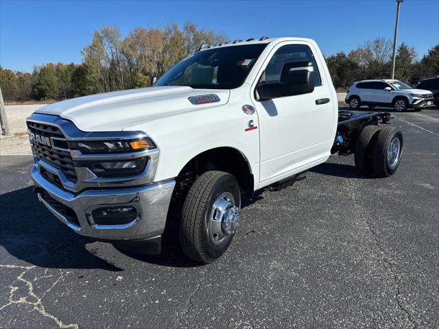 2026 RAM Ram 3500 Chassis Cab RAM 3500 TRADESMAN CHASSIS REGULAR CAB 4X4 60 CA 2026 RAM Ram 3500 Chassis Cab RAM 3500 TRADESMAN CHASSIS REGULAR CAB 4X4 60 CA