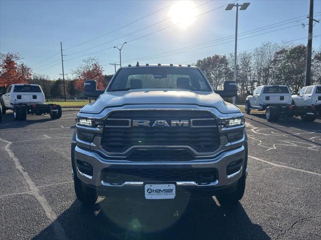 2026 RAM Ram 5500 Chassis Cab RAM 5500 TRADESMAN CHASSIS REGULAR CAB 4X4 60 CA 2026 RAM Ram 5500 Chassis Cab RAM 5500 TRADESMAN CHASSIS REGULAR CAB 4X4 60 CA