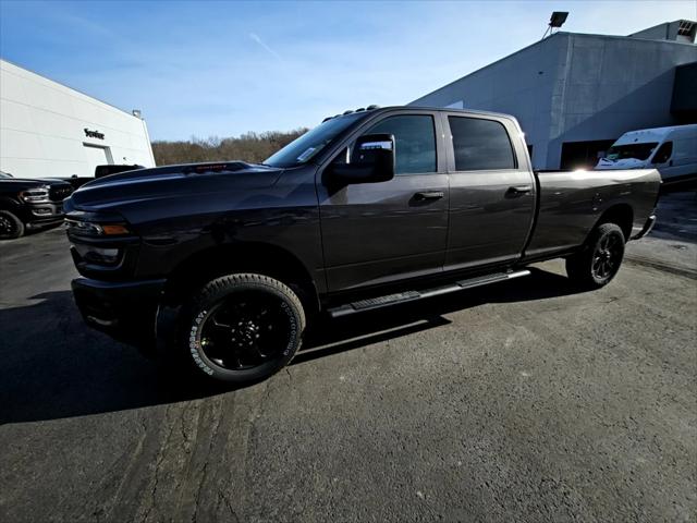 2026 RAM Ram 2500 RAM 2500 BLACK EXPRESS CREW CAB 4X4 8 BOX