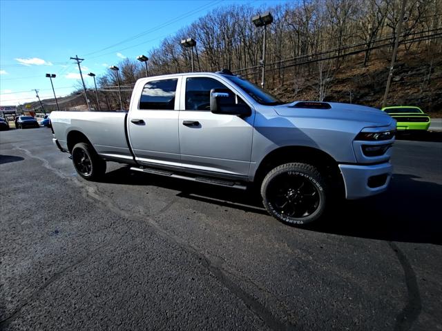 2026 RAM Ram 2500 RAM 2500 BLACK EXPRESS CREW CAB 4X4 8 BOX