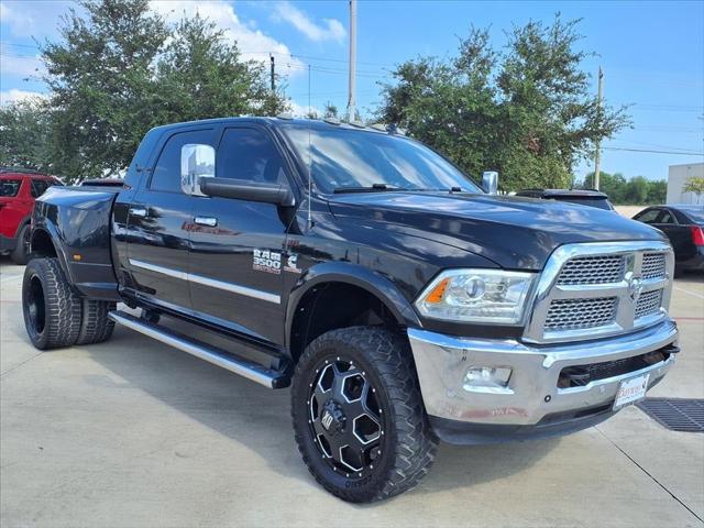2018 RAM 3500 Laramie Mega Cab 4x4 64 Box 2018 RAM 3500 Laramie Mega Cab 4x4 64 Box