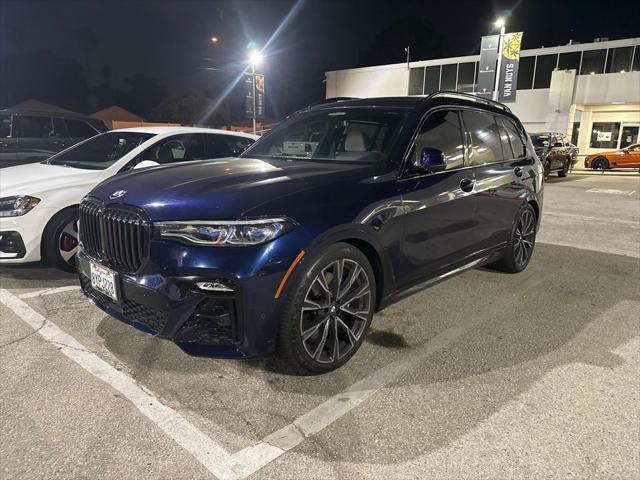 2022 BMW X7 M50i