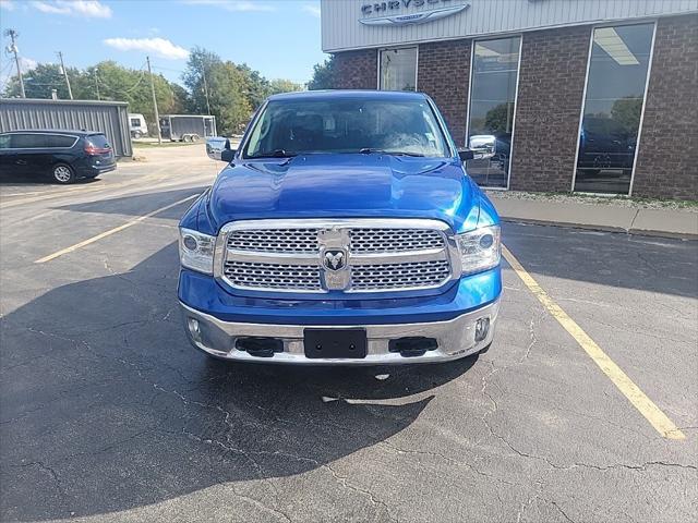 2017 RAM 1500 Laramie Crew Cab 4x4 57 Box 2017 RAM 1500 Laramie Crew Cab 4x4 57 Box
