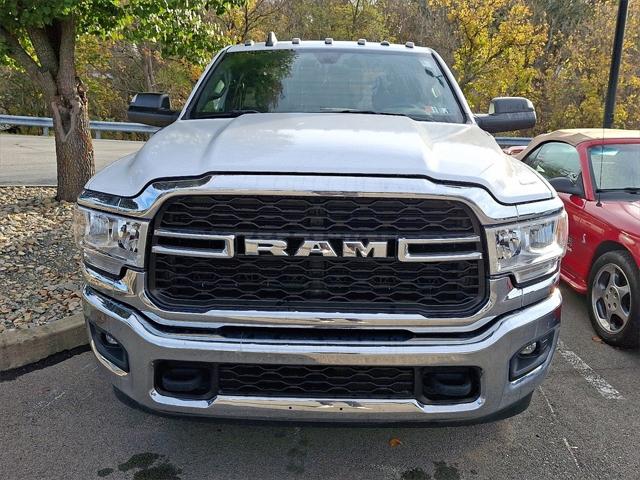 2022 RAM 3500 Chassis Tradesman/SLT 2022 RAM 3500 Chassis Tradesman/SLT