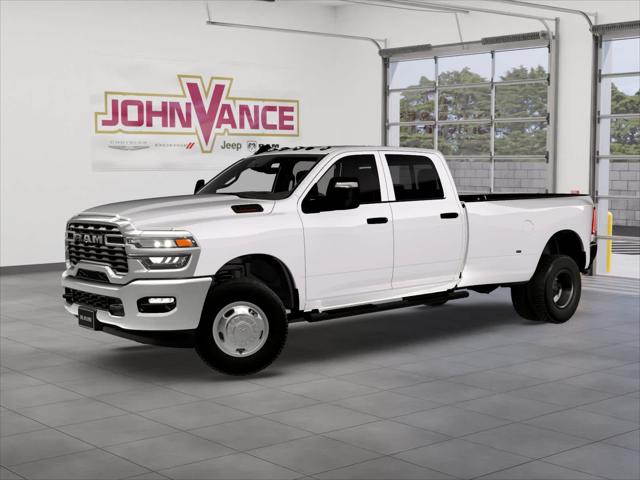 2026 RAM Ram 3500 RAM 3500 TRADESMAN CREW CAB 4X4 8 BOX