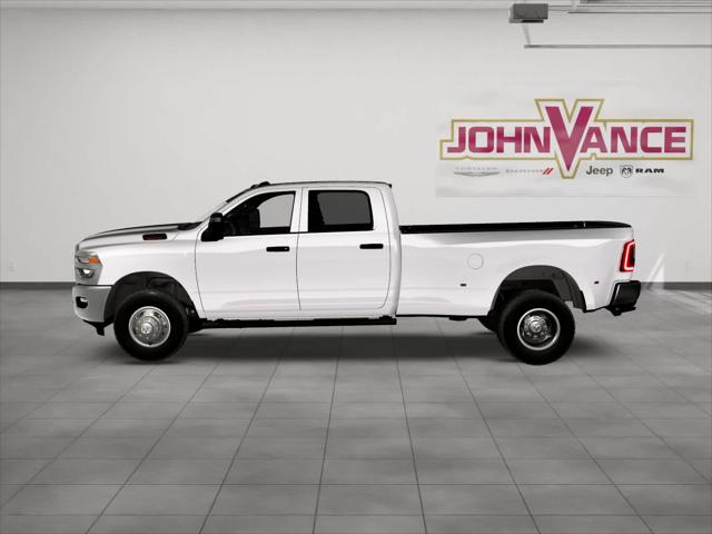 2026 RAM Ram 3500 RAM 3500 TRADESMAN CREW CAB 4X4 8 BOX
