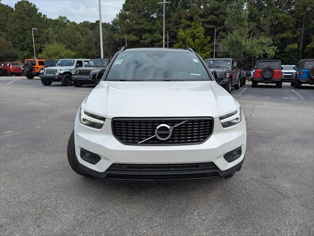 2021 Volvo XC40 T4 R-Design