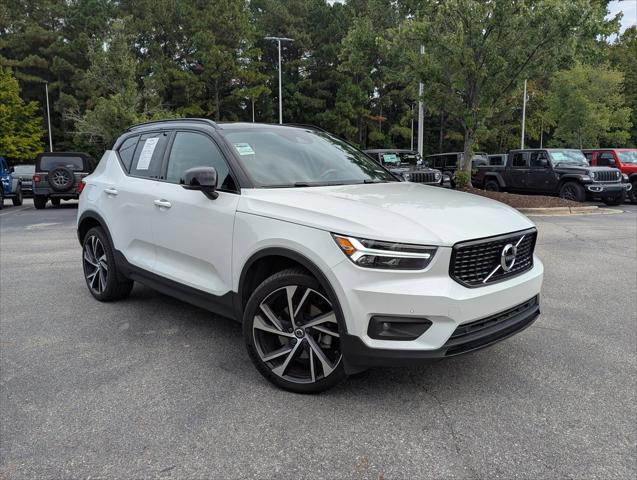 2021 Volvo XC40 T4 R-Design