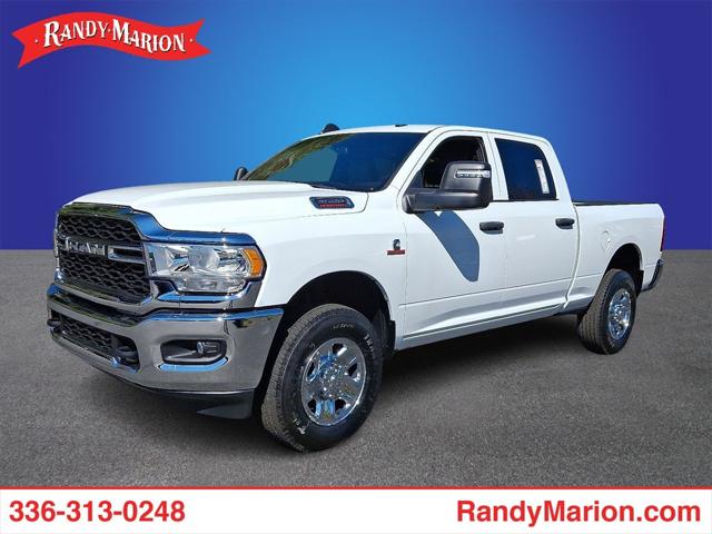 2023 RAM 3500 Tradesman Crew Cab 4x4 64 Box