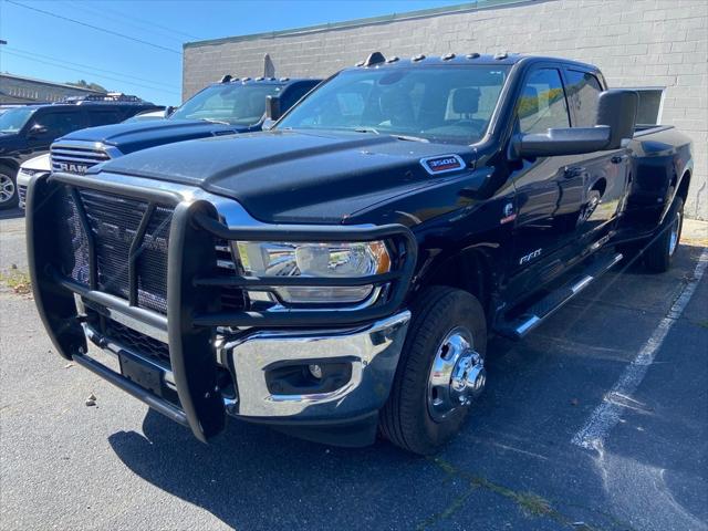 2021 RAM 3500 Big Horn Crew Cab 4x4 8 Box