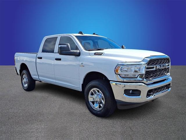 2023 RAM 3500 Tradesman Crew Cab 4x4 64 Box