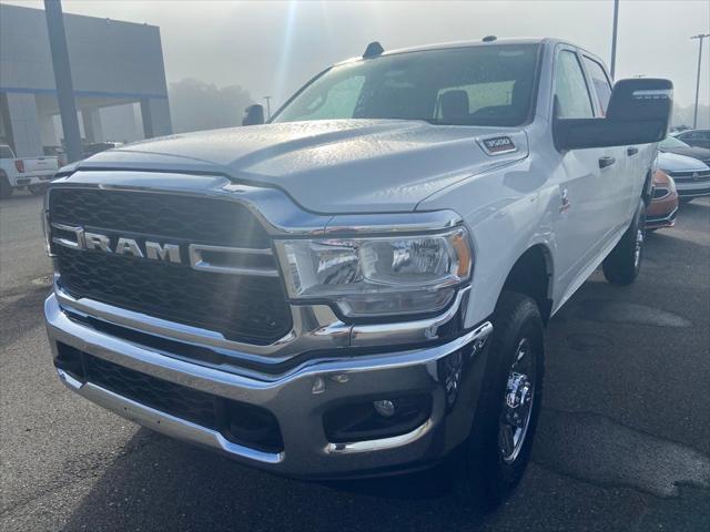 2023 RAM 3500 Tradesman Crew Cab 4x4 64 Box 2023 RAM 3500 Tradesman Crew Cab 4x4 64 Box