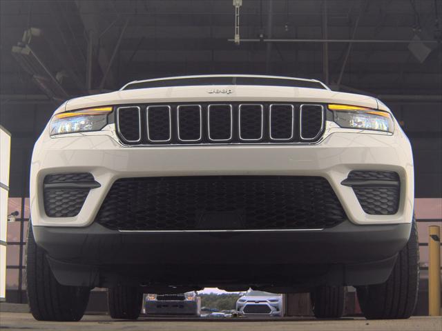 2024 Jeep Grand Cherokee Laredo 4x4