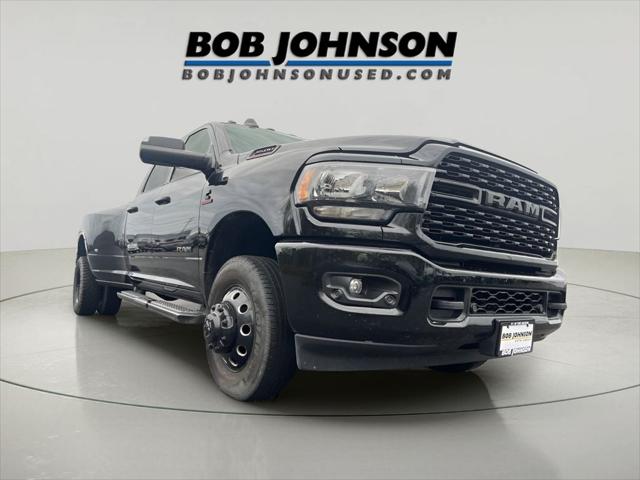 2022 RAM 3500 Big Horn Crew Cab 4x4 8 Box