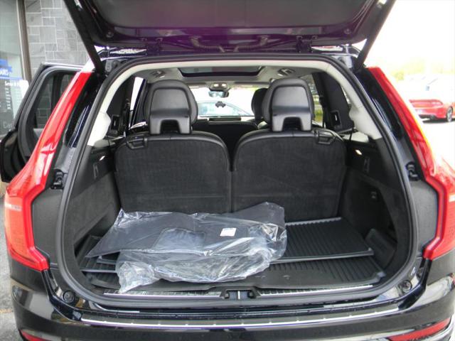2023 Volvo XC90 B5 Core