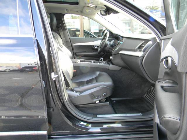 2023 Volvo XC90 B5 Core
