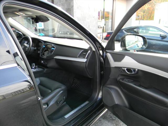 2023 Volvo XC90 B5 Core