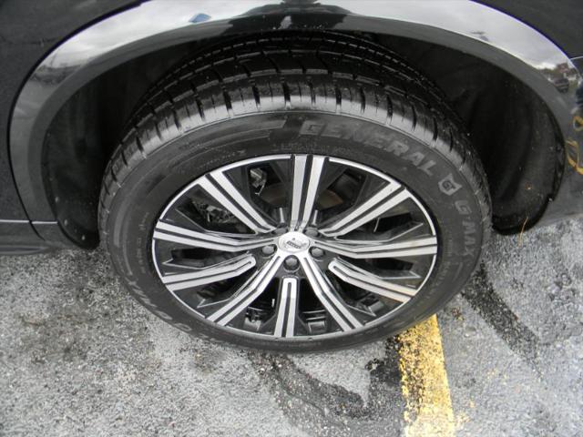 2023 Volvo XC90 B5 Core