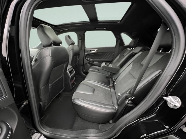 2022 Ford Edge ST