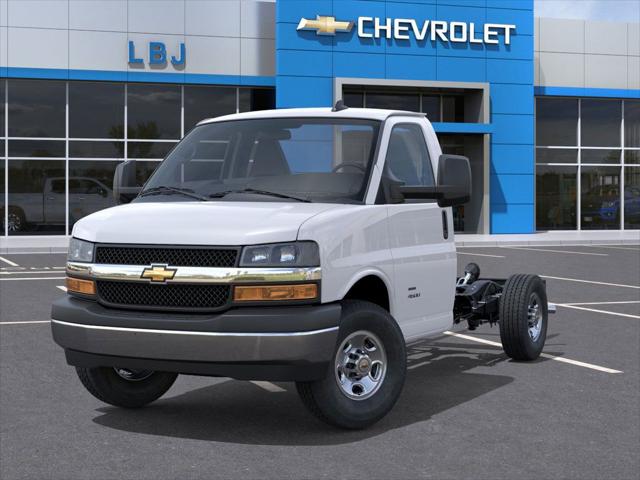 2025 Chevrolet Express Cutaway Work Van