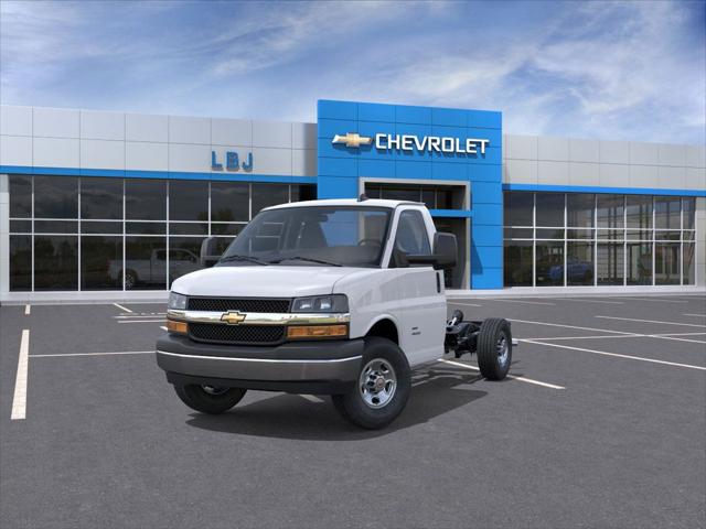 2025 Chevrolet Express Cutaway Work Van