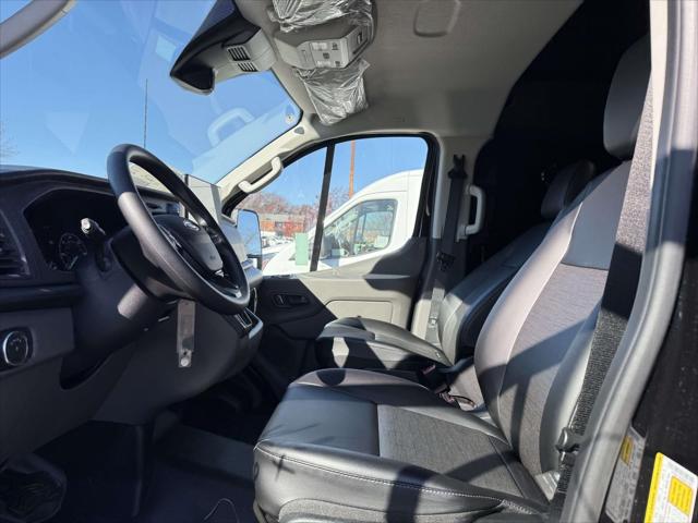 2025 Ford Transit Cargo Van Base