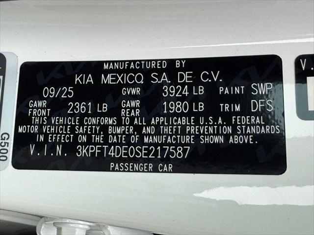 2025 Kia K4 LXS