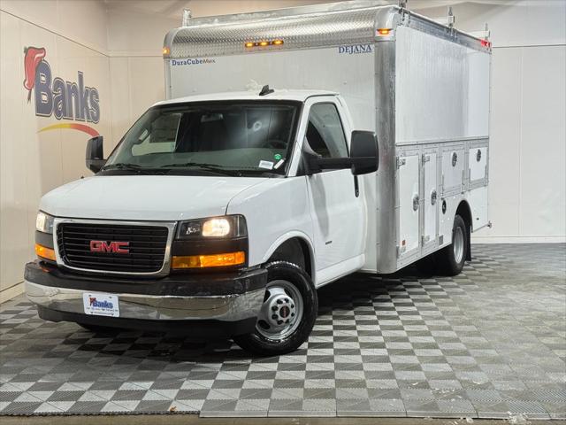 2025 GMC Savana Cutaway Work Van