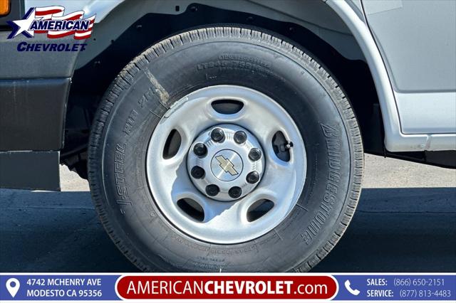 2025 Chevrolet Express Cargo Van RWD 2500 Regular Wheelbase WT