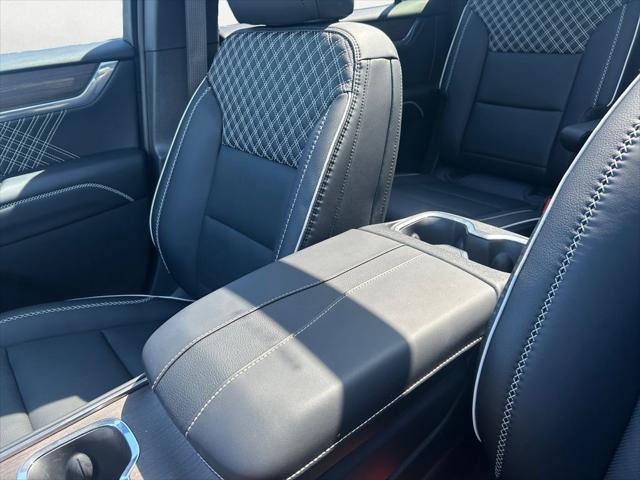 2026 GMC Acadia FWD Denali