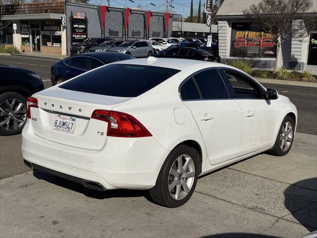 2016 Volvo S60 T5 Drive-E Premier