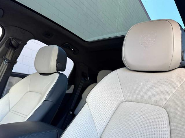 2025 Porsche Cayenne E-Hybrid S