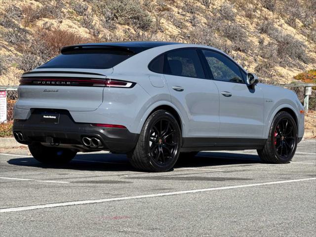 2025 Porsche Cayenne E-Hybrid S