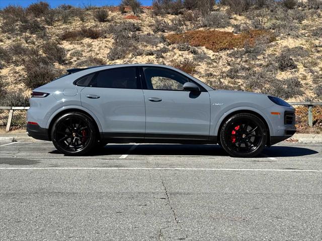 2025 Porsche Cayenne E-Hybrid S