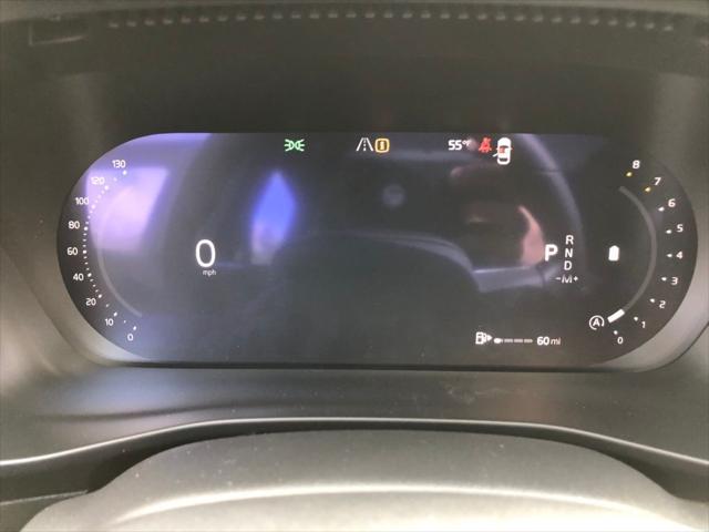 2026 Volvo XC40 B5 Ultra Black Edition