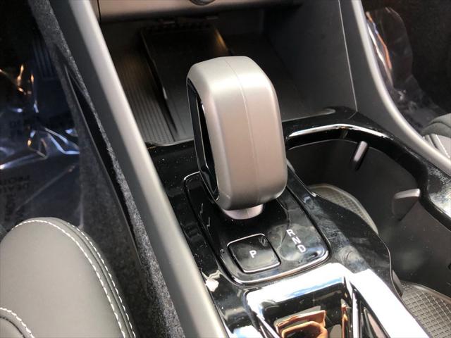 2026 Volvo XC40 B5 Ultra Black Edition