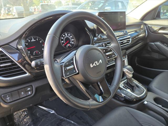 2022 Kia Seltos EX